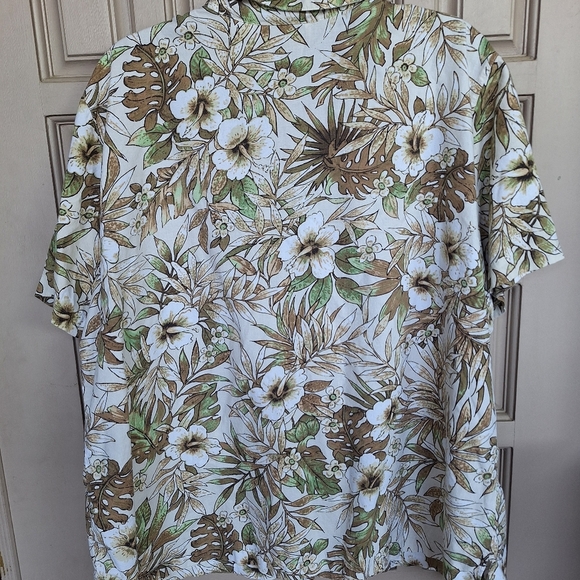 Cathy Essentials Woman Hawaiian Shirt Plus Sz1X Cotton Neutral Colors Comfy Cozy - Picture 8 of 10